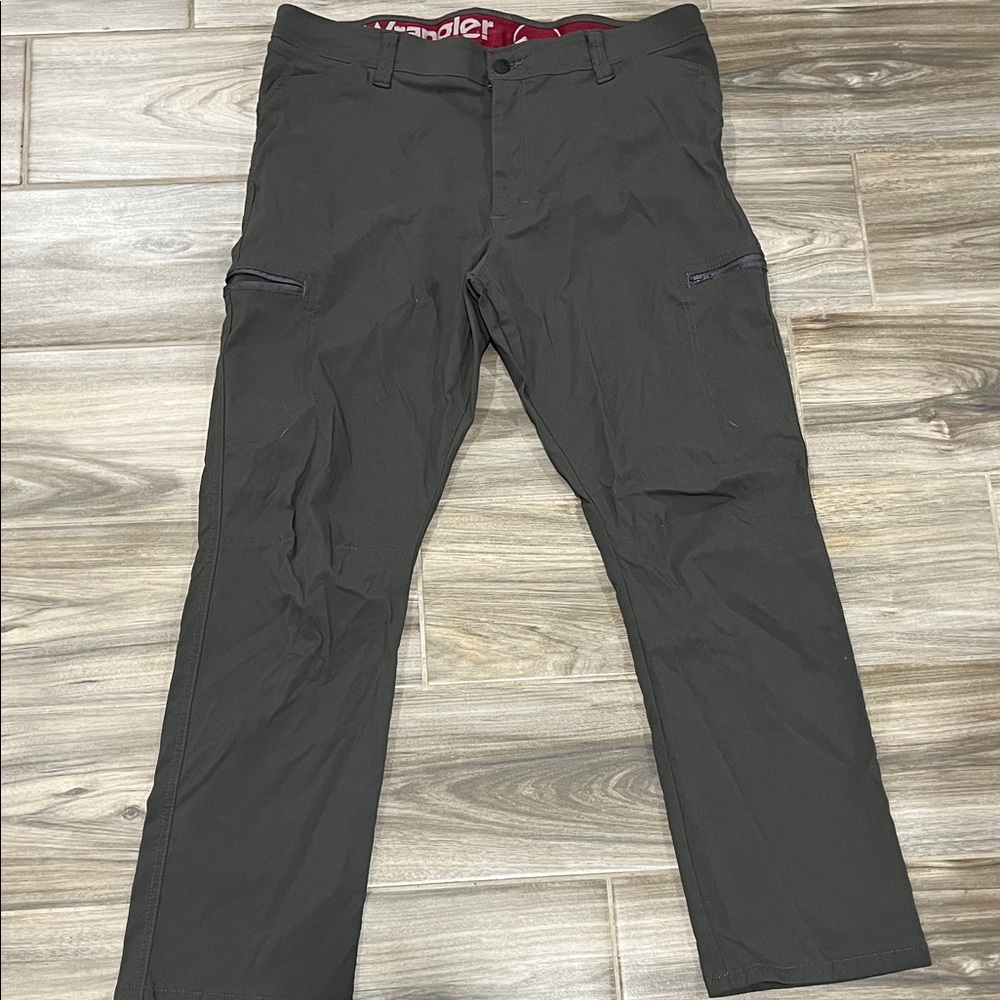 Wrangler Men's Dark Gray Cargo Pants